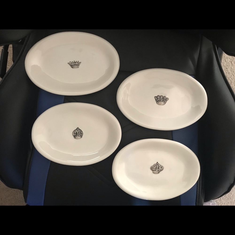 Rae Dunn boutique crown plates.